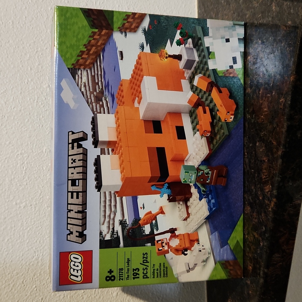 NWT Minecraft Fox Lego set